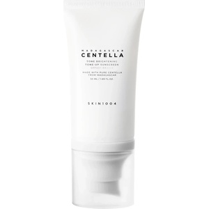 SKIN1004 Madagascar Centella Tone Brightening Tone-Up Sunscreen SPF50+ PA++++ - Изсветляващ слънцезащитен крем 50мл