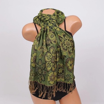Image 1 of Дамски шал в зелено с цветя