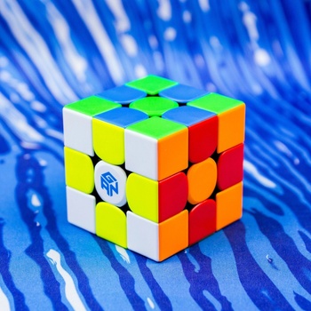 Rubikova Cube 3x3x3 Gans 356 M2 na speedcubing