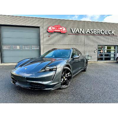 Jazda v elektrickom Porsche Taycan