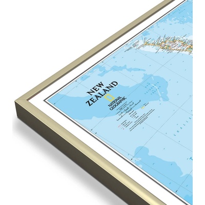 National Geographic Nový Zéland - nástěnná mapa Classic 60 x 77 cm Varianta: mapa v hliníkovém rámu, Provedení: zlatý matný rám