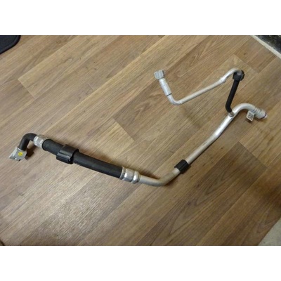 klimatrubka potrubí klimatizace AUDI Q7 4M0 4M1816740N