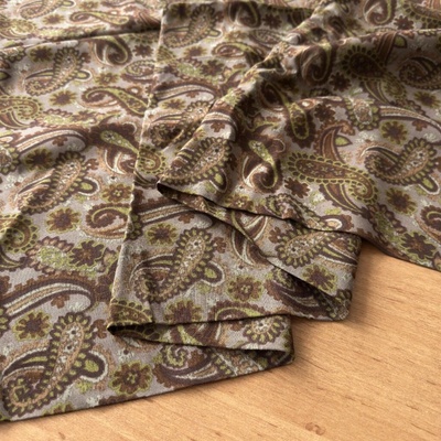 Viskózová šatovka khaki-hnědý paisley vzor