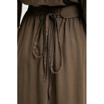 ANSWEAR Рокля с лен Answear. LAB в зелено дълга разкроена (PK2988.iIak)