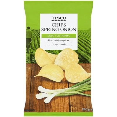 Tesco Bramborové lupínky smažené s příchutí jarní cibulky 150 g