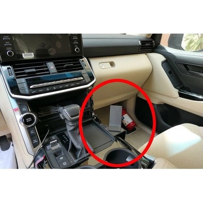Brodit ProClip montážní konzole pro Toyota LandCruiser 300 21-24, na střed vpravo dolů 835702