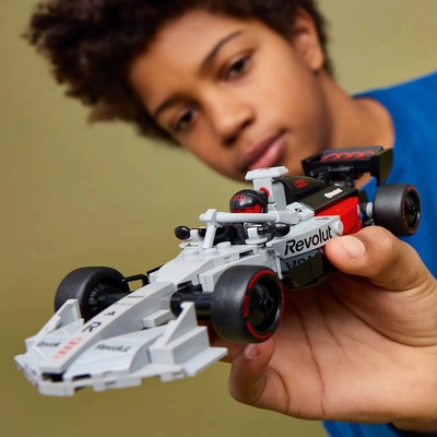 LEGO® Speed Champions 77259 Závodné auto Audi Revolut F1 Team R26