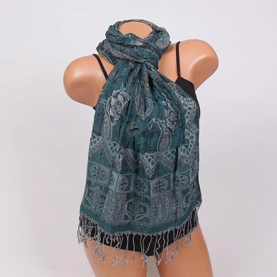 Дамски шал в петролено с флорални мотиви и орнаменти