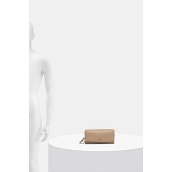 Calvin Klein Чанта Calvin Klein в бежово K60K612852 (K60K612852)