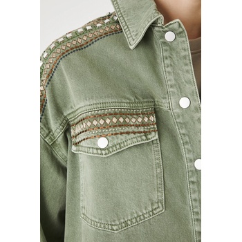 Medicine Дънково яке от памук Medicine в зелено преходен модел (RS25-KUD801)