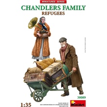 MiniArt Figures Refugee Chandlers Family 2 1:35