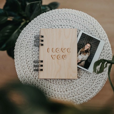 Dědova dílna Mini fotoalbum I love you A6 na výšku Počet a barva papírů: Bílé - 15 listů