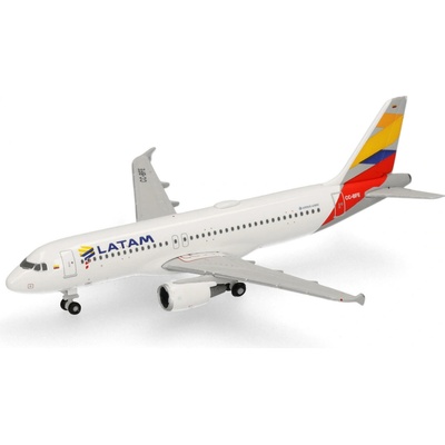 LATAM Airlines Chile Airbus A320 Colombia Flag livery CC-BFE