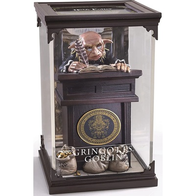 The Noble Collection Статуетка The Noble Collection Movies: Harry Potter - Gringotts Goblin (Magical Creatures), 19 cm (NN7552)