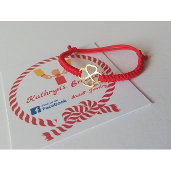 Image 1 of Червен конец със златна детелина за бебе (ДЗГ13)