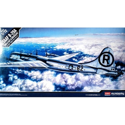 Academy USAAF B 29A Enola Gay & Bockscar 1:72