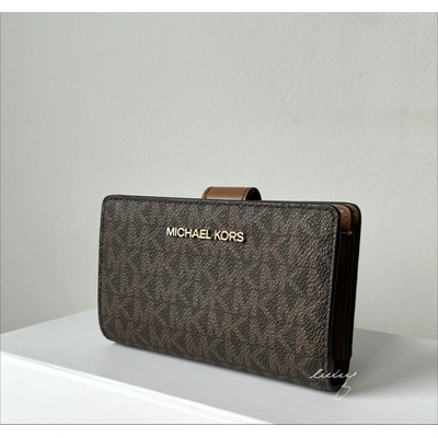 Michael Kors dámská peněženka Jet set travel Bifold medium hnědá monogram