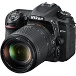 Nikon D7500 + AF-S 18-140mm VR (VBA510K002) Цифрови фотоапарати