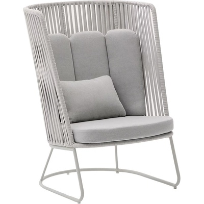 Kave Home Saconca II. Šedé kovové zahradní křeslo