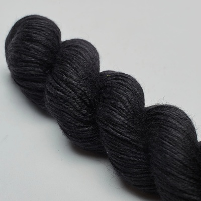 SILKA 8 Cardiff Cashmere Farby SILKA 8: 15 čierna