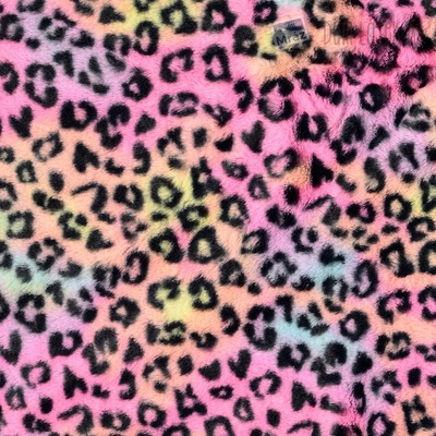 Umelá kožušina so zvieracím vzorom