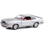  Модели на автомобили и мотоциклети модел 1/18 Ford Mustang II King Cobra in Silver Metallic with Red (TRS7767-4053)