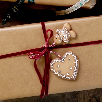 Chic Antique Vánoční ozdoba Christmas Cookies Tree Heart Stromeček hnědá barva pryskyřice