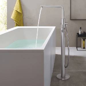 GROHE Lineare свободностоящ смесител за вана/душ, черен хром, Supersteel (23792DC1)