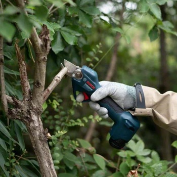 Image 1 of Bosch Pro Pruner 06019K1020