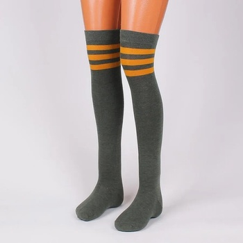 Памучни 7/8 чорапи в зелено с три ленти в цвят горчица