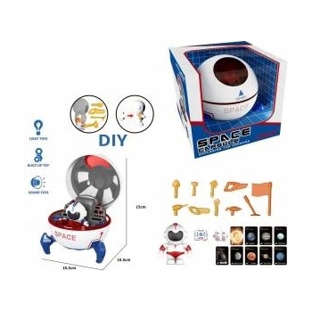 Trifox Astronaut in capsule with accessories