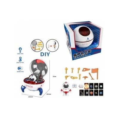 Trifox Astronaut in capsule with accessories