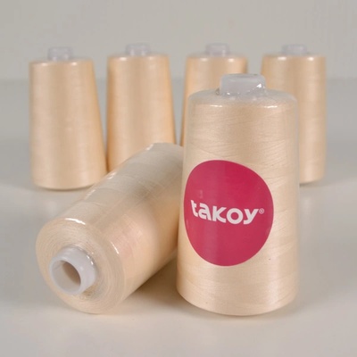 Takoy Overlock / coverlock polyesterová nit TKY 5000 barva ecru