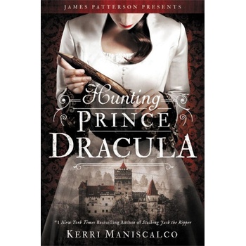 Hunting Prince Dracula Maniscalco KerriPaperback / softback