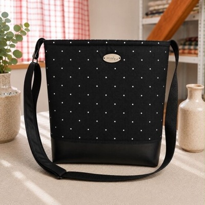 Crossbody puntíky