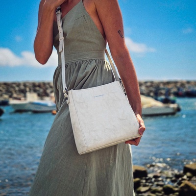 Noelia Bolger kabelka crossbody NB 0079 OW biela