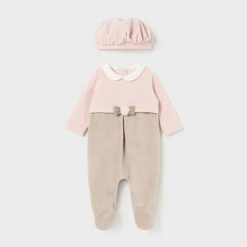 Mayoral Пижама с барета за новородено момиче в светло розово и бежово Майорал