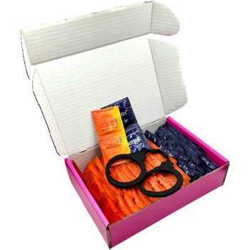 ostatní Набор онемевших презервативов - Delay pack (68 ks) + силиконови белезници Handcuffs
