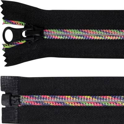 Zdrhovadlo zip plastový 50 cm dělitelný šíře 5 mm duhová - černá