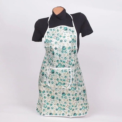 Готварска престилка във ванилов цвят със зелени рози