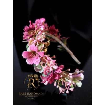 Radi handmade Дизайнерска диадема с цикламени камбанки и маргаритки (651)