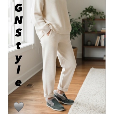 ЛУКСОЗНИ ДАМСКИ БОТИ ОТ ЕСТЕСТВЕН ВЕЛУР С МОДЕРЕН ПУХ