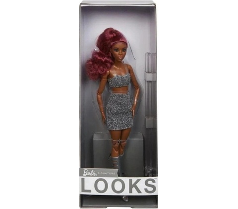 Barbie Basic Petite s copom