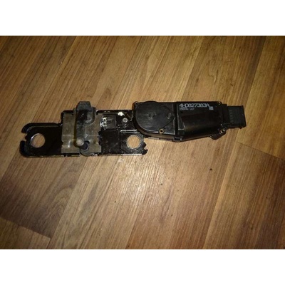 zámek zadních pátých dveří AUDI A8 4H0 (lift) 4H0827383A
