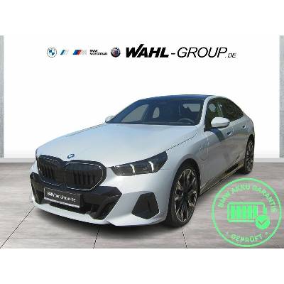 BMW 550e xDrive M Sport 360 kW