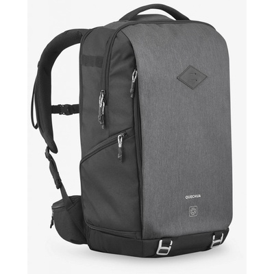 Quechua NH 900 Explorer Focus 30 l šedá
