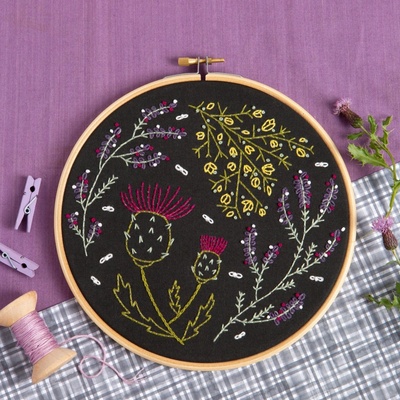 Vyšívací sada Black Highland Heathers Hawthorn – Zboží Dáma