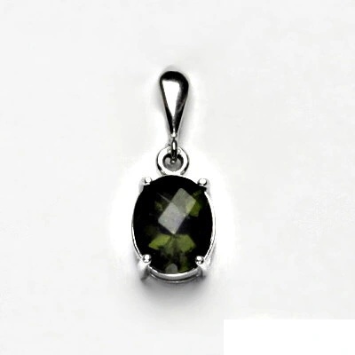 Čištín Zlatý přívěšek s přírodním vltavínem šach. bílé i žluté zlato P 1242 22