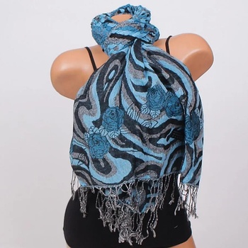 Image 1 of Зимен шал в черно и синьо с рози и ресни