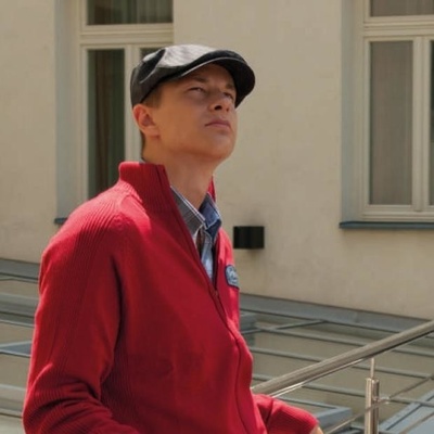 s podšívkou široký pruh
